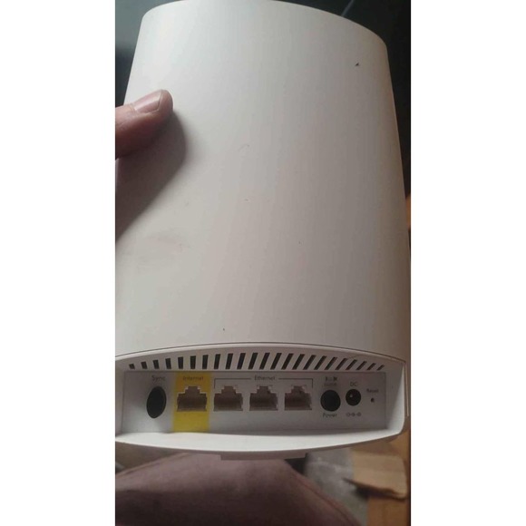 Orbi Router RBR40 - Picture 3 of 3
